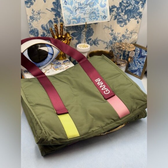 🆕 GANNI 🧿 NWT Medium Recycled Tech Tote, Kalamata & Burgundy - Picture 11 of 12